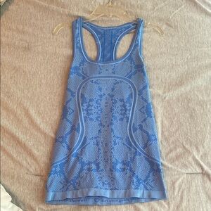 LULU LEMON blue tank-top